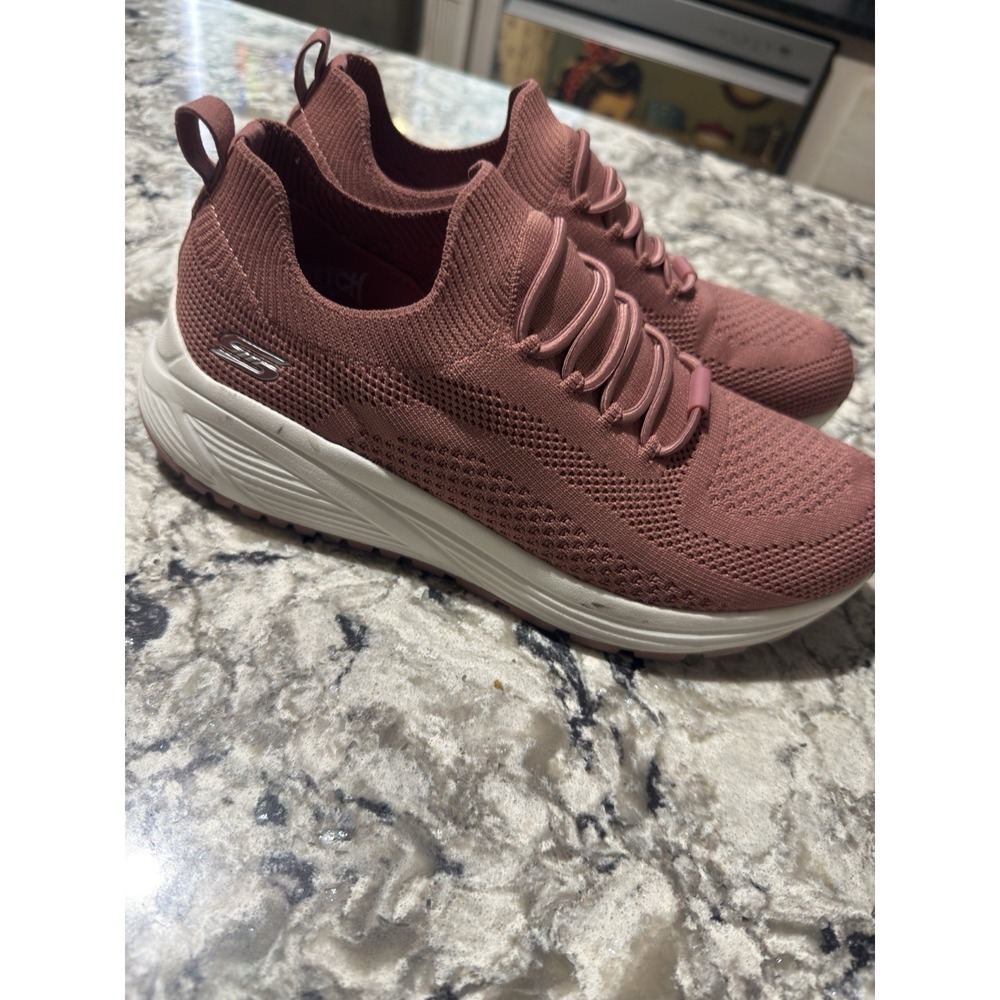 Skechers SN 117027  BOBS Salmon Running Athletic Trainer Womens Size 9M